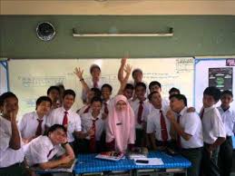 Jadual waktu solat shah alam waktu solat adalah peruntukan tempoh atau selang masa tertentu bagi masyarakat muslim menjalani syariat solat sama ada fardhu ataupun sunat. Alam Shah Science School 2010 Youtube