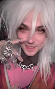 The Emo King 😏💟🖤🩷✌️ Ave Damien Damien King