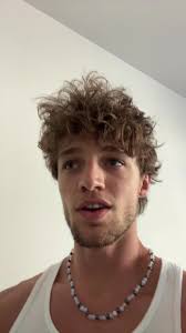 Zane Krueger's Instagram, Twitter & Facebook