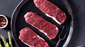 Rib beef typically is marbled with fat, which makes it juicy, tender and flavorful. Dry Aged New York Steak Nasil Pisirilir Amasya Et Urunleri