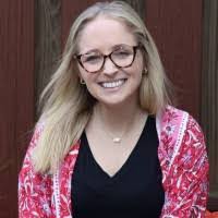 Ashley Kleckner's Instagram, Twitter & Facebook