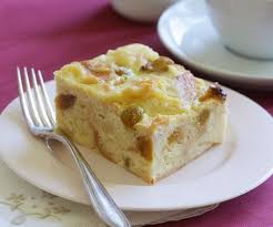 Akan tetapi, anda juga bisa membuat roti tawar karena tidak menggunakan pengawet, roti tawar buatan sendiri tentu lebih menyehatkan. Resep Dan Cara Membuat Puding Roti Kukus Yang Lembut Dan Enak Selerasa Com