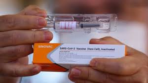 Vaksin bukanlah obat, vaksin mendorong pembentukan kekebalan spesifik tubuh agar terhindar dari tertular virus ataupun kemungkinan sakit berat. Sinovac Vaksin Covid 19 Presiden Jokowi Targetkan Vaksin Diberikan Ke Masyarakat Indonesia Pada Januari 2021 Bbc News Indonesia
