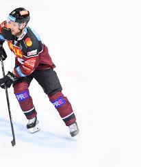 Sledovat můžete fotbal online, hokej online, tenis online, basketbal online a stejně tak vše ostatní naleznete v záložce sport online. Sparta Olomouc Online Hokej 20 3 2021 17 00 Extraliga Ledniho Hokeje Zive Na Sport Cz