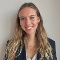 Emma Bourgeois's Instagram, Twitter & Facebook