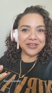 Brenda Edge's Instagram, Twitter & Facebook