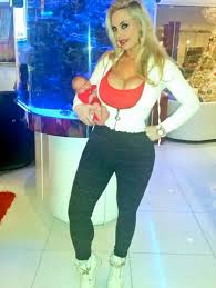 Network's reality series ice loves coco with his wife, coco austin. Coco Austin Posts Fresh Out Of The Hospital Pic After Giving Birth To Daughter Chanel
