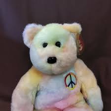 Kate Orth's Instagram, Twitter & Facebook