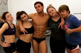 Thomas robert daley (born 21 may 1994) is a british diver, television personality and youtube vlogger. Tom Daley Shows Off His Rippling Abs In A Tiny Pair Of Budgie Smugglers Mirror Online