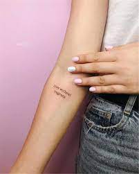 Meaningful Words Tattoo Ideas For Your Inspiration Words Tattoo Words Tattoo Ideas Meaningful Words Tattoo Words Tat Tiny Tattoos Tattoos Minimalist Tattoo