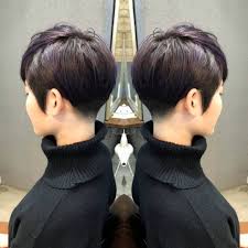 画像に含まれている可能性があるもの 1人以上 ボブ スタイル ショートボブ ヘアースタイル