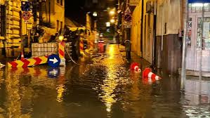 Cluster university of jammu was established under rusa programme of govt. A Violent Storm Caused Havoc In Cluj Napoca Leaving A Broken Tree On A Flooded Street Romanian Journal Worldakkam