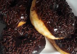 Cara membuat donat anti gagal dengan takaran sendok. Resep Donat Irit No Telur No Kentang Takaran Sendok Lembut Pake Banget Oleh Agung Sri Cookpad