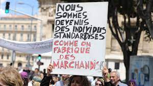 Les autorités attendent entre 20.000 et 40.000 manifestants pour cette nouvelle journée de mobilisation contre le pass sanitaire et les dernières mesures mises en place. Mcklvvkrrkzmem