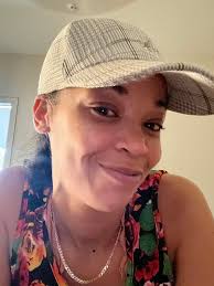 Are there any ladies in the Tampa area looking for travel buddies?