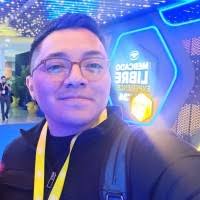 800+ perfiles de «Francisco Peña»