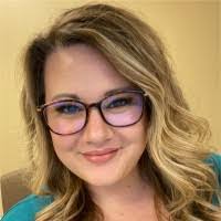 Leslie Spinelli's Instagram, Twitter & Facebook