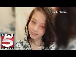 Holly Snapp's Instagram, Twitter & Facebook