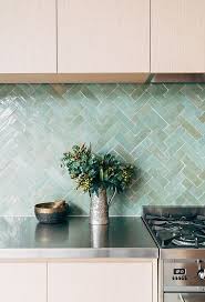 bijzondere tegels voor in de keuken badkamer toilet of andere ruimte in huis zellige tegels afkomstig uit groene keuken keuken inrichting keuken wandtegels