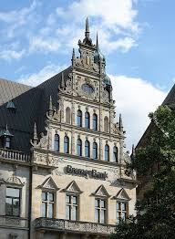 Turn to bremer for comprehensive personal banking, business banking, agribusiness, and wealth bremer bank is located in saint paul city of minnesota state. Datei Bremer Bank Giebel 2013 Jpg Wikipedia
