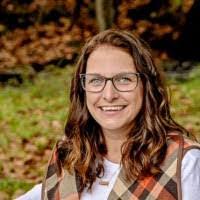 Lauren Eckel's Instagram, Twitter & Facebook