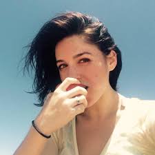 Juliana James's Instagram, Twitter & Facebook