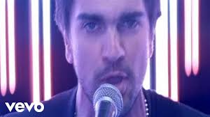 When he was seven years old, his father and brothers began to teach. Juanes Tres Youtube