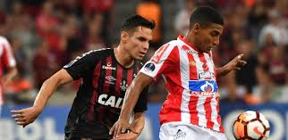 ^ athletico é o campeão paranaense de 2020 (in portuguese). Atletico Pr Vence Decisao Nos Penaltis E Conquista 1Âº Titulo Internacional 13 12 2018 Uol Esporte