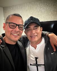 Robert Taylor Haydar (@roberttaylormusic) • Instagram photos and videos