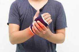 How To Reduce Swelling In Your Hand After An Injury - Aica Orthopedics