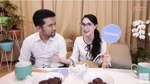 Kakak eril, emil dardak, yang merupakan bupati trenggalek, mengungkapkan alasannya. Mendadak Mukul Dan Tuduh Suami Poligami Arumi Bachsin Ternyata Cuma Bermimpi Dream Co Id