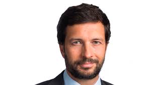 Decidi traçar um perfil dos 7 candidatos à presidência da república para que todos possam votar mais informados. Candidato Presidencial Do Pcp Visita Faro E Olhao
