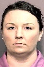 Lorie Collier's Instagram, Twitter & Facebook