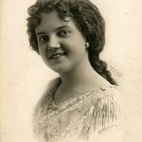 Vaudeville violinist and actress Ethel Mae Barker (SAYRE 2589)