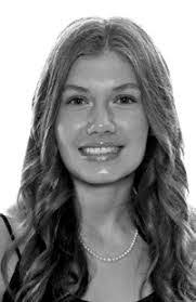 Angela Dray's Instagram, Twitter & Facebook