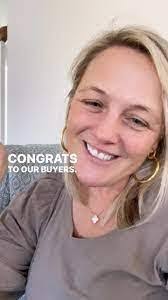 Jillian Houck's Instagram, Twitter & Facebook