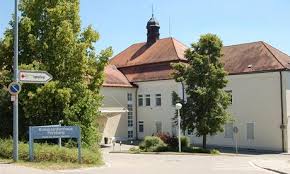 Alle bürger aus der region und ab 18 jahren haben die möglichkeit, sich an diesen tagen im haus der gesundheit impfen zu lassen. Haus Der Gesundheit Als Klinik Ersatz Region Neumarkt Nachrichten Mittelbayerische