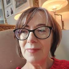 Joan Breslin's Instagram, Twitter & Facebook