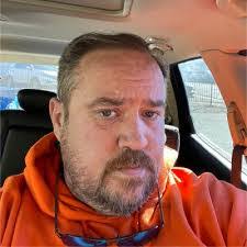 Shane Purcell's Instagram, Twitter & Facebook