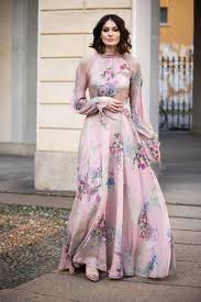 Maybe you would like to learn more about one of these? 10 Abiti Floreali Lunghi Freschi E Glamour Per L Estate