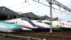 Rangkaian kereta atau gerbong tersebut berukuran relatif luas sehingga mampu memuat penumpang maupun barang dalam skala besar. Shinkansen Series Guide All Shinkansen Train Models Jrailpass