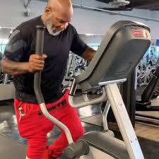 Healthier periods for people + planet join the #uterati + find us @cvspharmacy @target @walgreens founder/ceo @laurenschultewang linkinbio.flexfits.com/instagram. Bodybuilder Flex Wheeler Returns To The Gym After Leg Amputation