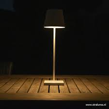 draadloze tafellamp wit met dimbaar led www straluma nl tafellamp woonkamerlampen vloerlamp
