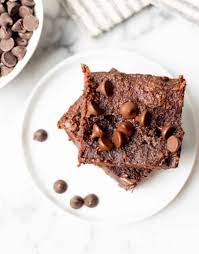 Almond Flour Brownies 7 Ingredients Clean Delicious Recipe In 2021 Almond Flour Brownies Brownie Recipes Healthy Clean And Delicious