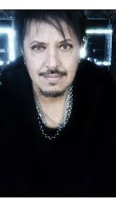 Daniel Spinelli's Instagram, Twitter & Facebook