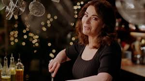 Nigella lawson has written twelve bestselling cookery books including the classics how to eat and. Nigella Lawson Can T Resist Laughing At All Your Microwave Memes Metro News