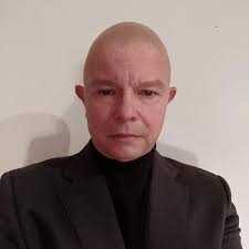 Enamorarse de Ana : Cernuda, Alejandro: Amazon.in: Books