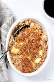 Apple Crisp Oatmeal Apple Crisp Oatmeal Is The Perfect Combination Of Everyone S Favorite Fall D Apple Crisp With Oatmeal Apple Crisp Recipes Oatmeal Recipes