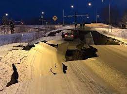 Fortissima scossa di terremoto nella penisola di alaska, lo us tsunami warning system noaa ha diramato l'allarme tsunami. 9u5unjuuhhaqfm