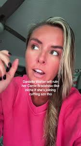 Carrie Bradshaw Danielle Walter
